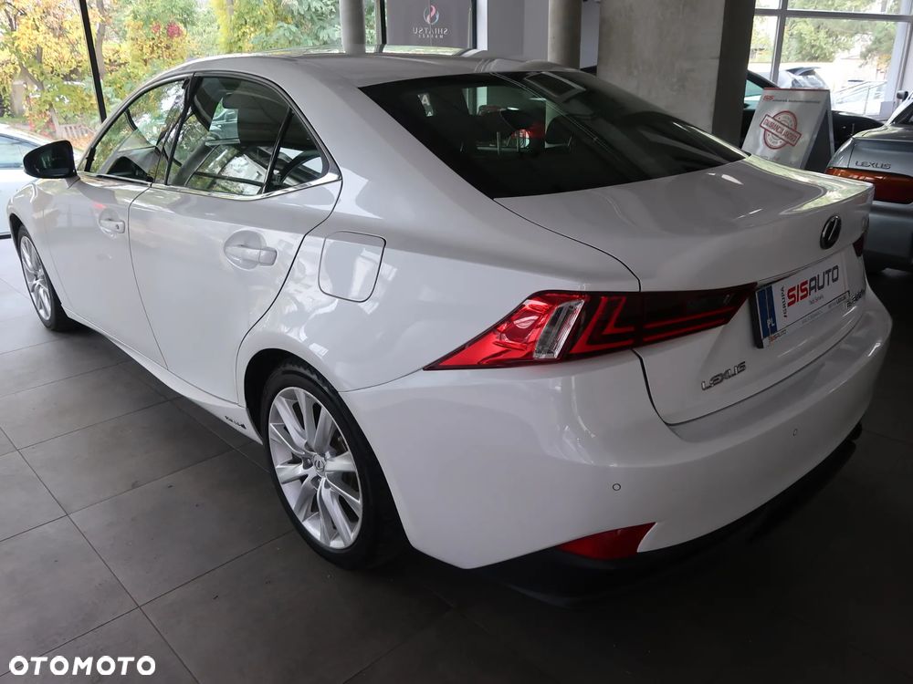 Lexus Is 2014 photo 5