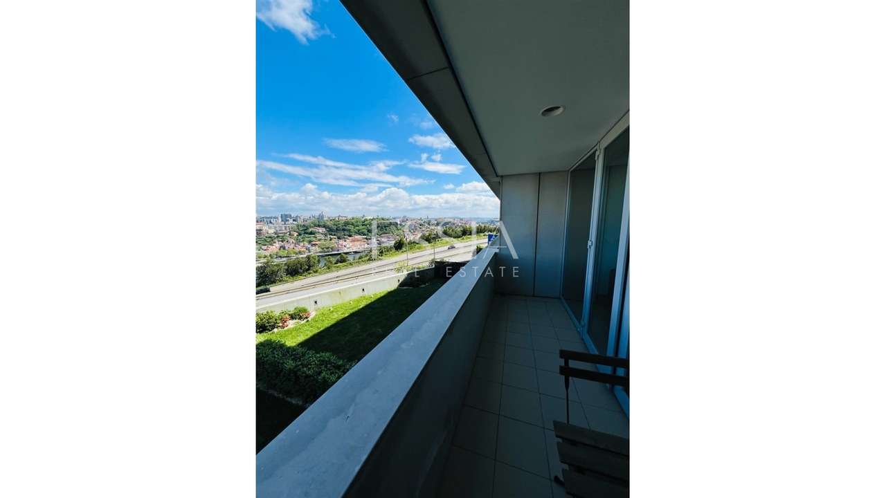 T4 com Garagem e Vista Rio Douro I Apartamento Vila Nova de Gaia - Grande imagem: 3/17
