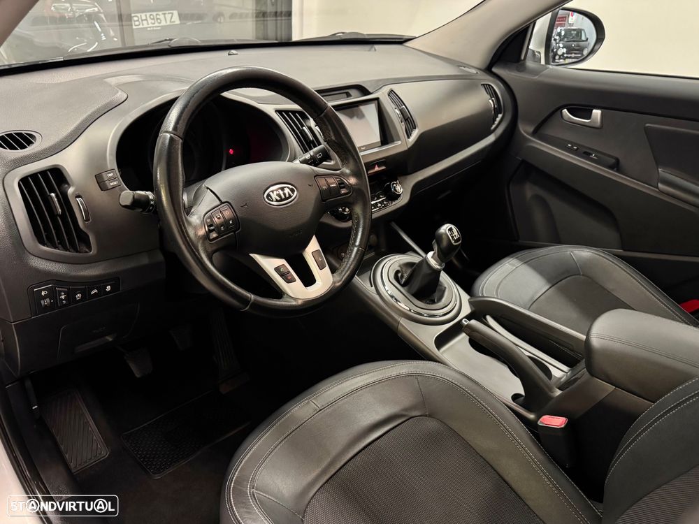 Kia Sportage 1.7 CRDI ISG Prime - 8