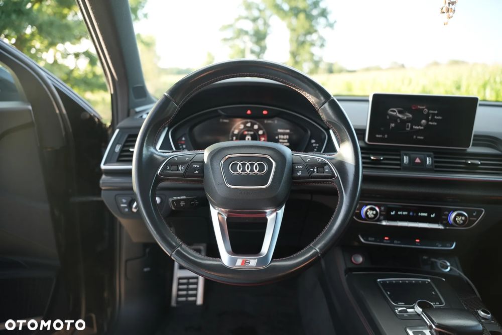 Audi SQ5 - 32