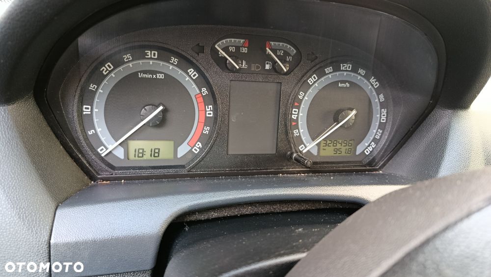 Skoda Fabia - 6