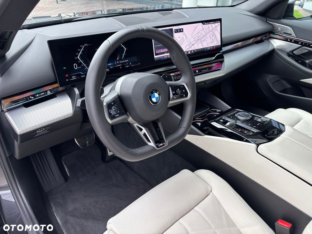 BMW Seria 5 520d xDrive mHEV M Sport - 12