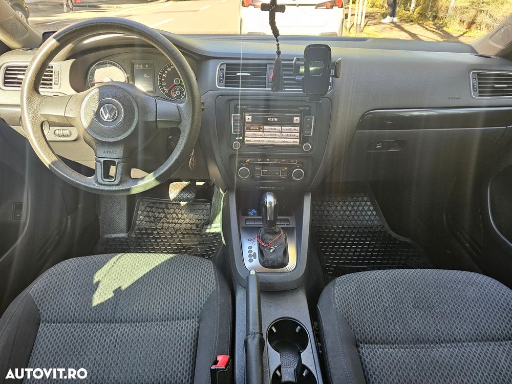 Volkswagen Jetta 1.6 TDI DPF Comfortline DSG - 16