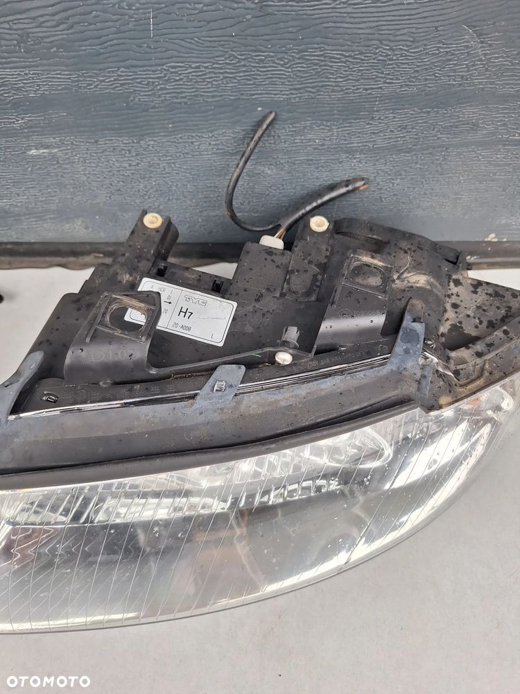 LAMPA LEWY PRZÓD AUDI A4/B6 EUR FIRMY TYC - 3