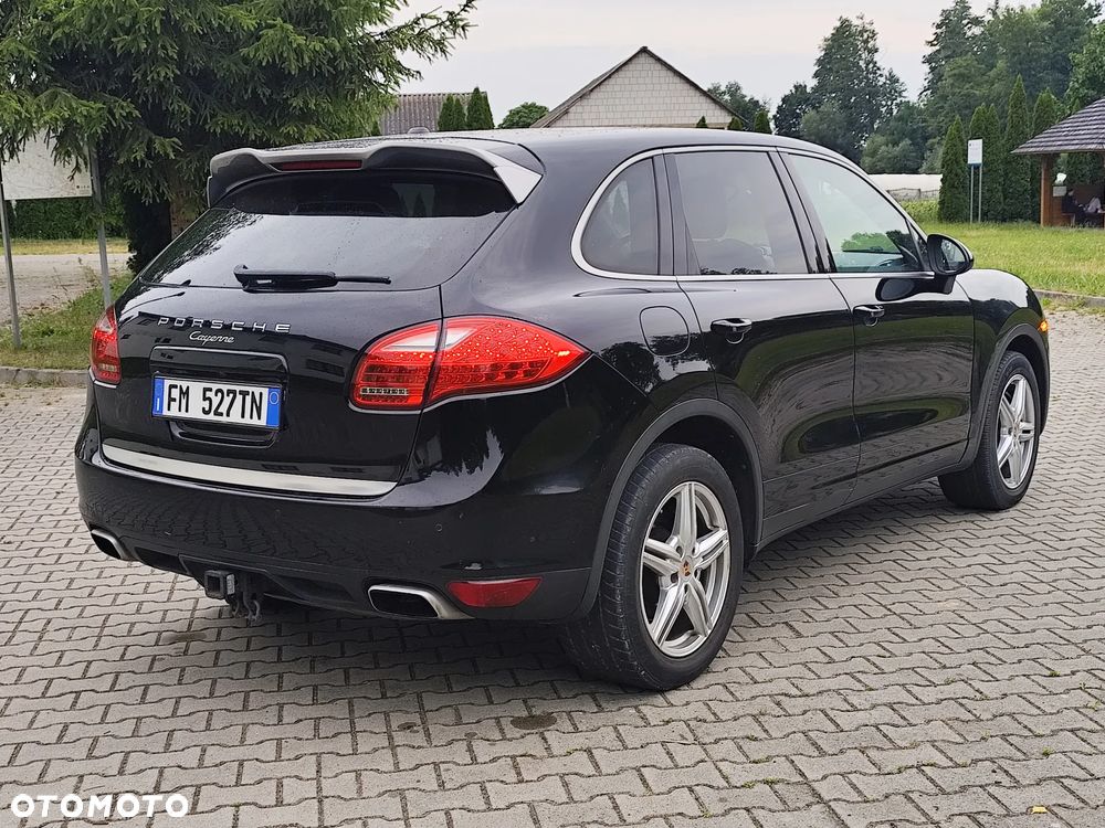 Porsche Cayenne Platinum Edition - 2