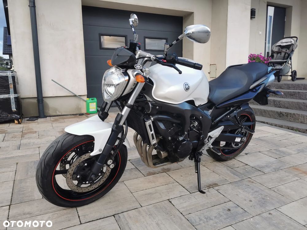Yamaha FZ6 - 4