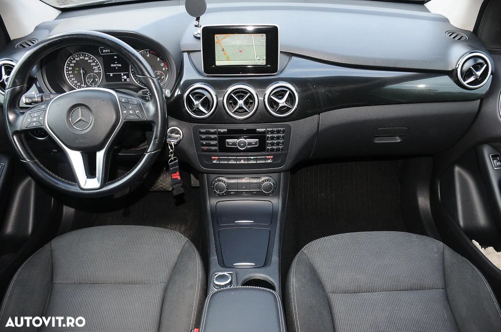 Mercedes-Benz B 180 - 7