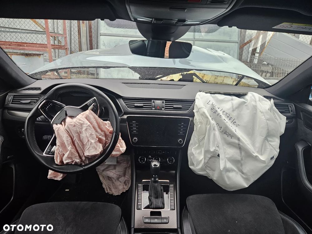 Skoda Superb 1.4 TSI Plug-In Hybrid Sportline DSG - 7