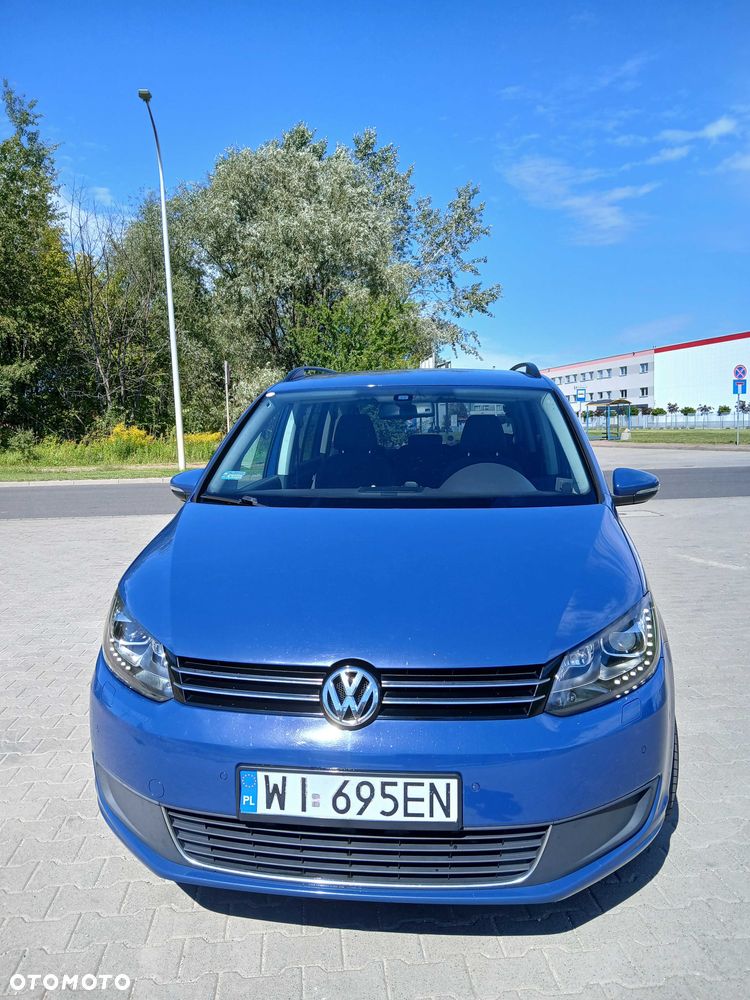 Volkswagen Touran 2010 photo 2
