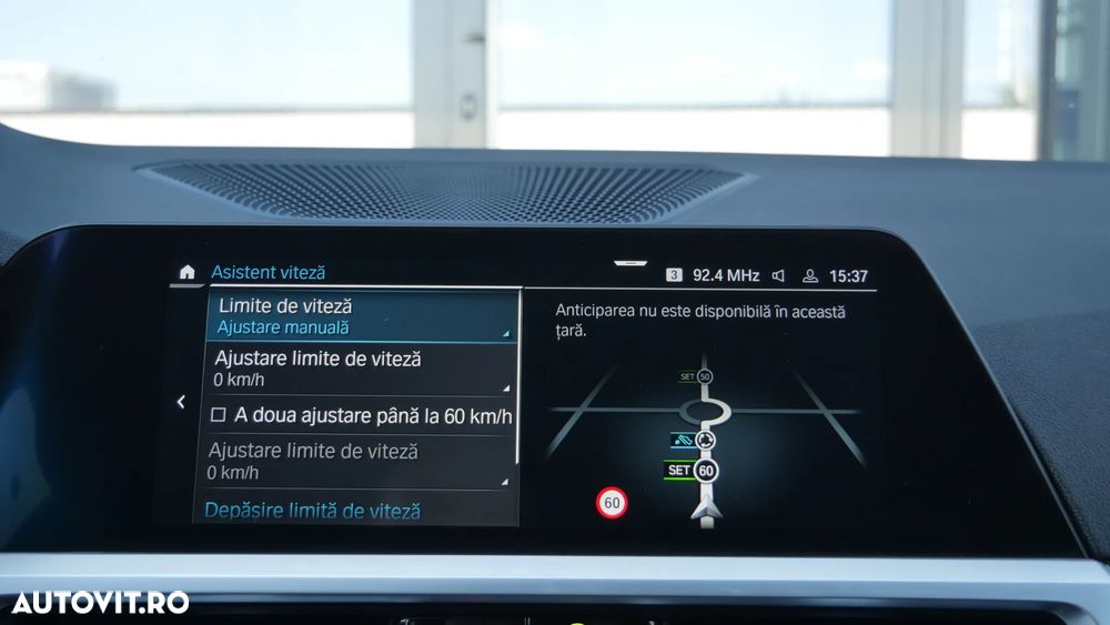 BMW Seria 3 330e Aut. Sport Line - 31