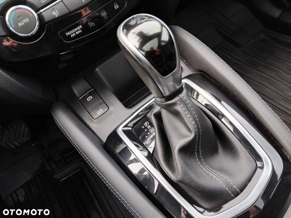 Nissan Qashqai 1.7 dCi Xtronic ALL-MODE 4x4i N-CONNECTA - 14