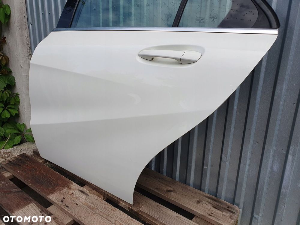 MERCEDES A-KLASA W176 DRZWI LEWY TYŁ TYLNE LEWE BIAŁE LAKIER 650 - 3