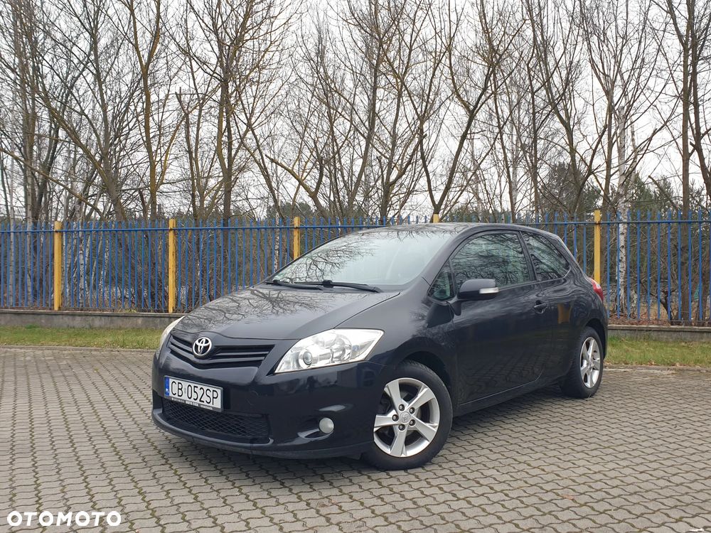 Toyota Auris - 1