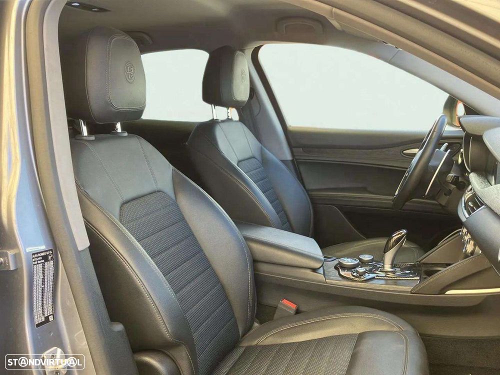 Alfa Romeo Stelvio 2.2 D Super AT8 - 14