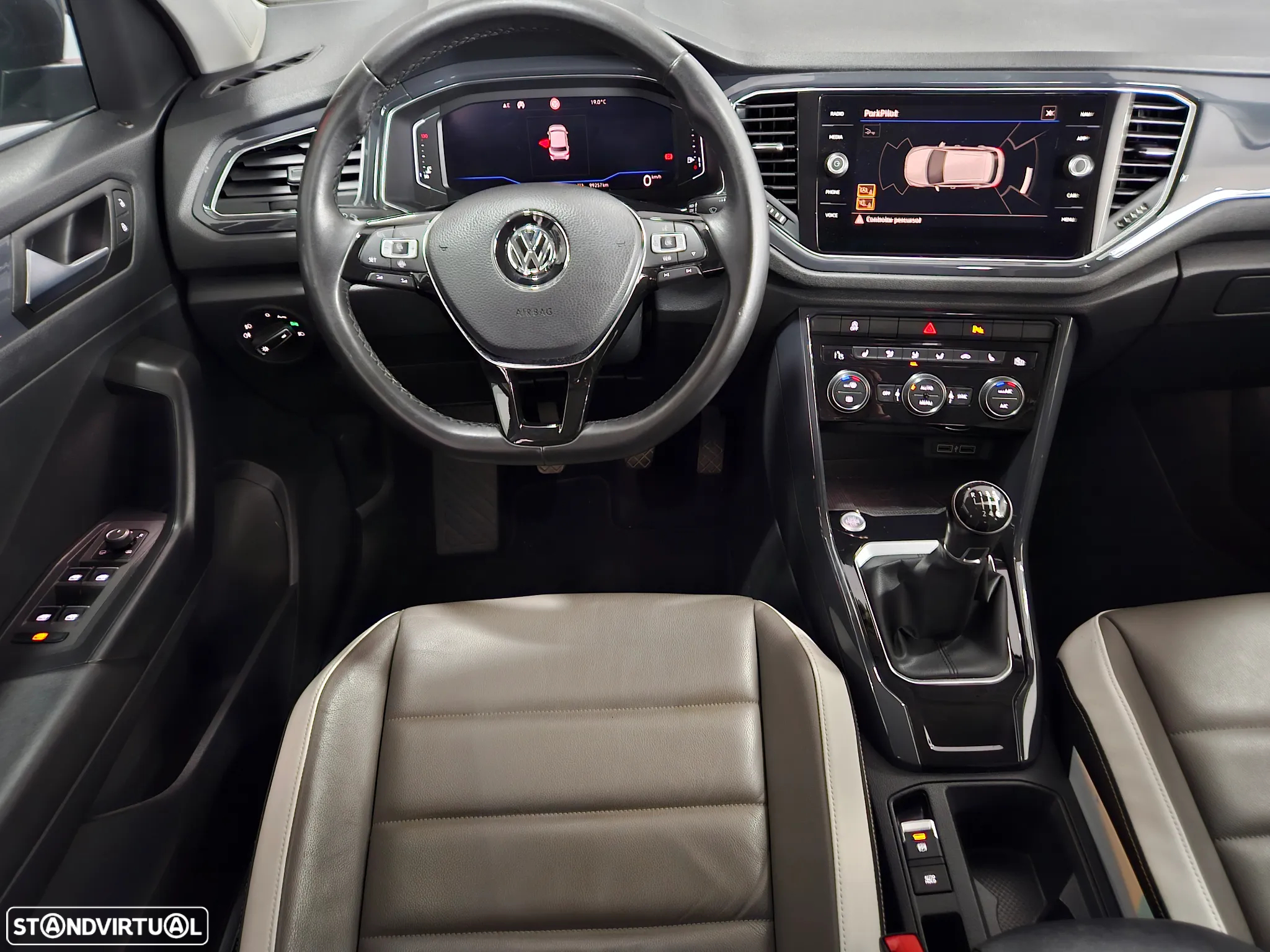 VW T-Roc 1.6 TDI Sport - 9