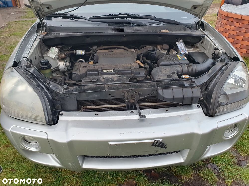 Hyundai Tucson 2.0 2WD GLS - 13