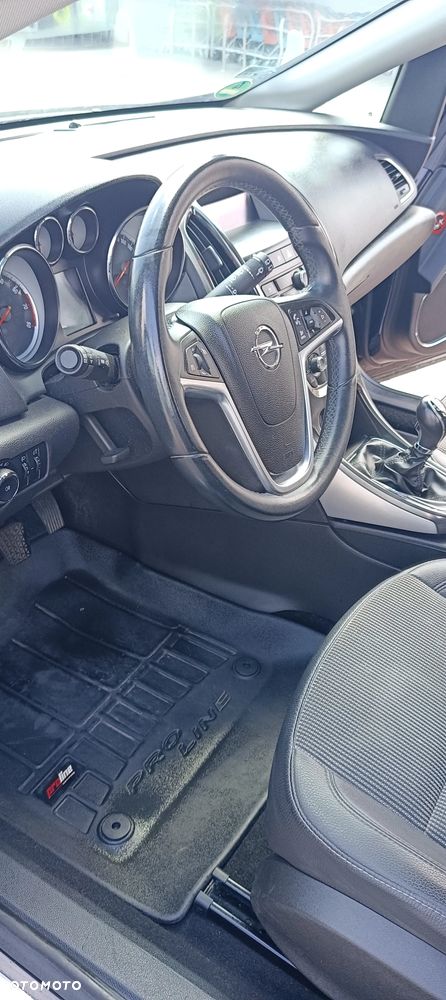 Opel Astra 1.4 - 23