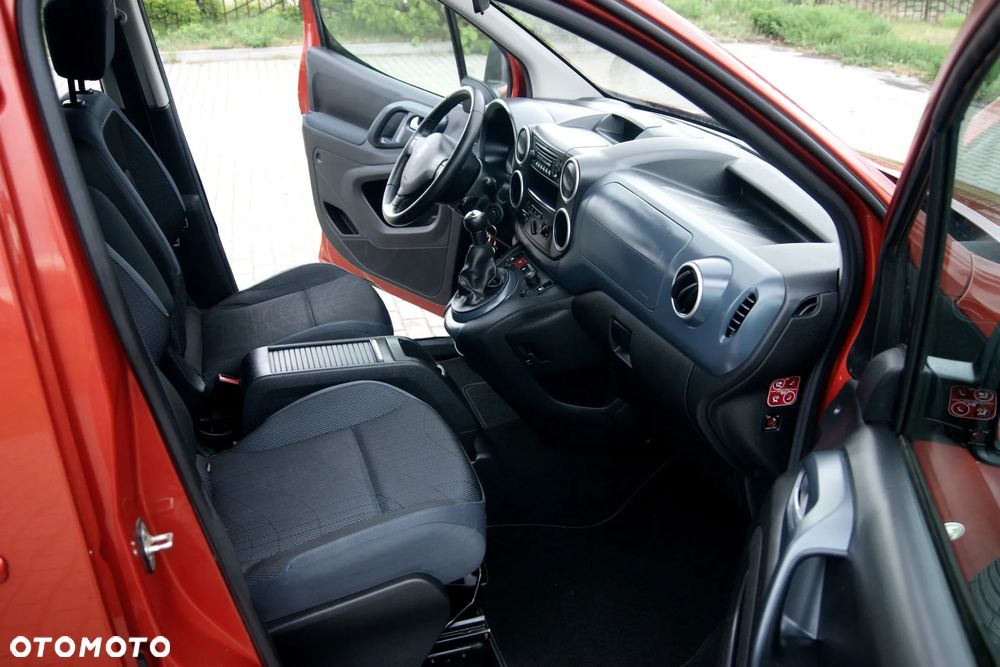 Peugeot Partner 110 Tendance mit Familien-Paket - 24