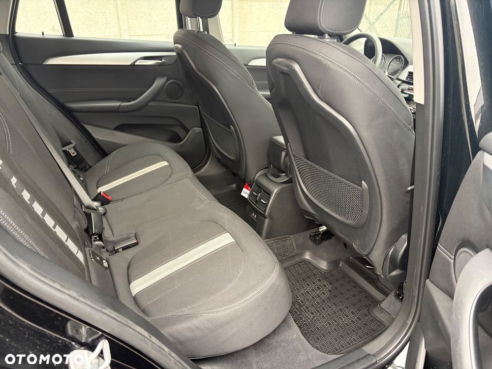 BMW X1 sDrive20i GPF Advantage sport - 16