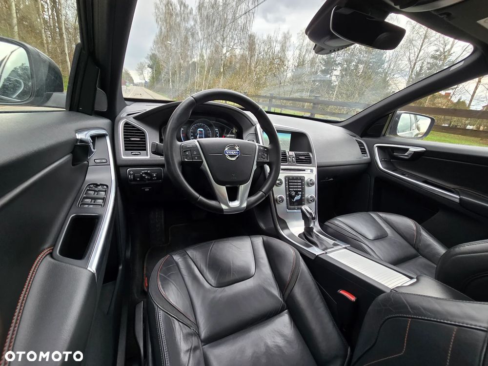 Volvo XC 60 D4 Drive-E Ocean Race - 34