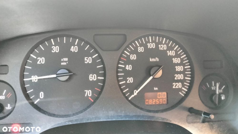 Opel Astra 1.4 Start - 13