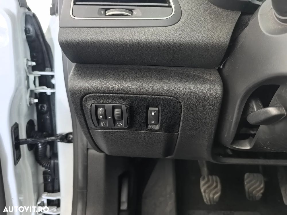 Renault Megane TCe 140 GPF Life - 14