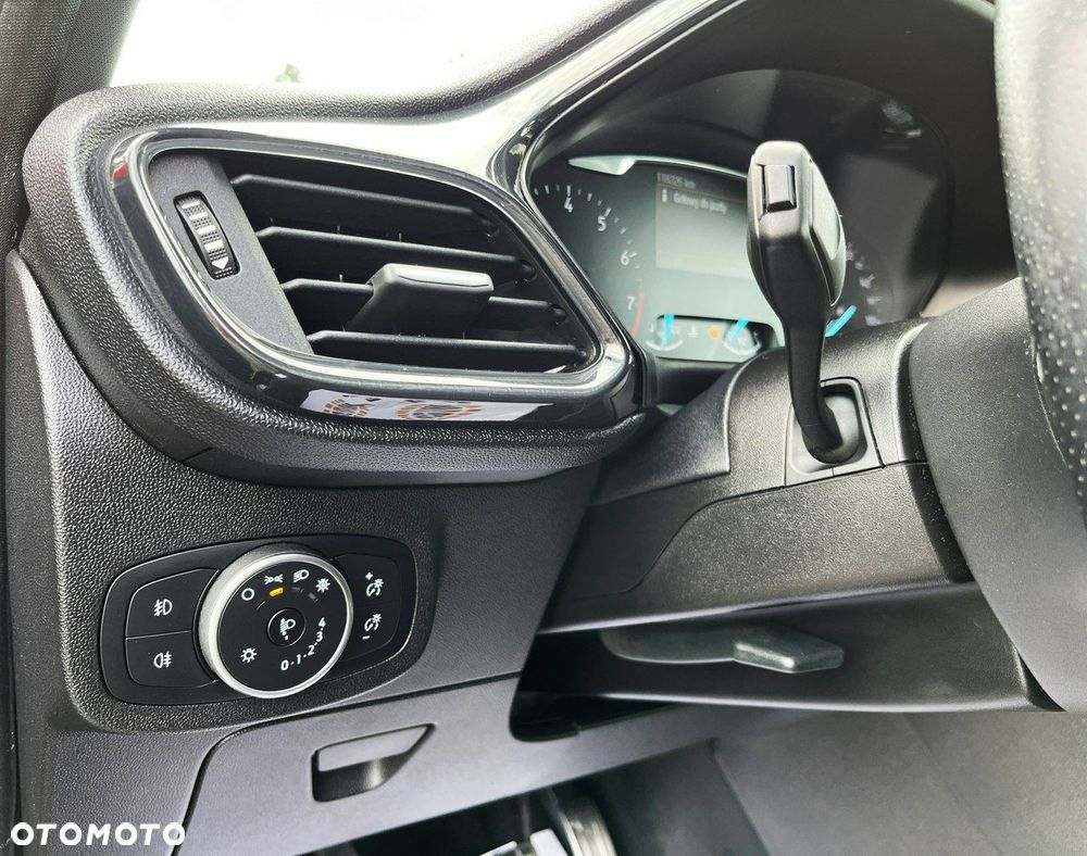 Ford Fiesta 1.0 EcoBoost S&S ST-LINE - 34