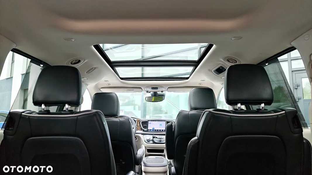 Chrysler Pacifica - 28