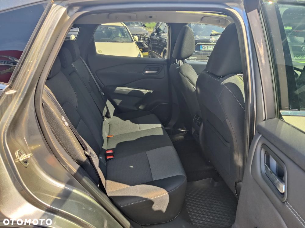 Nissan Qashqai 1.3 DIG-T mHEV N-Connecta Xtronic - 20
