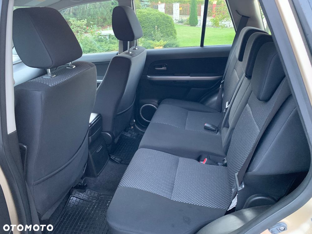 Suzuki Grand Vitara 1.9 DDiS - 10
