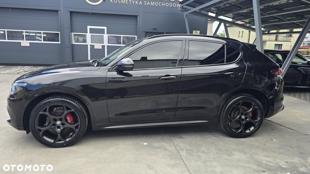Alfa Romeo Stelvio 2.0 Turbo Veloce Q4 - 12