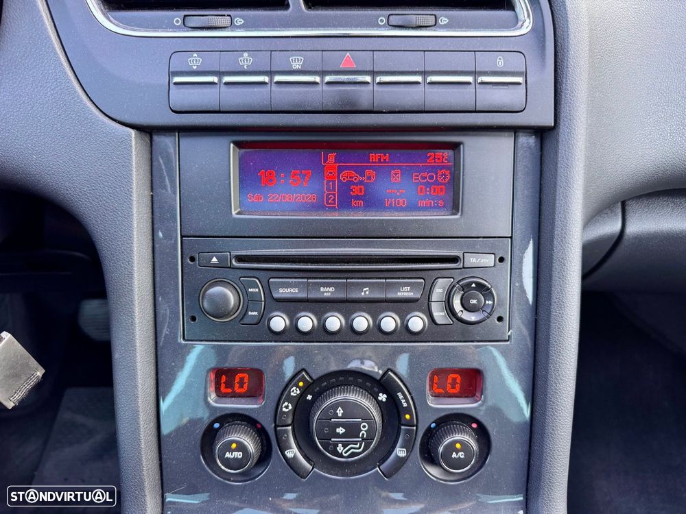 Peugeot 5008 1.6 HDi Executive CMP6 - 20