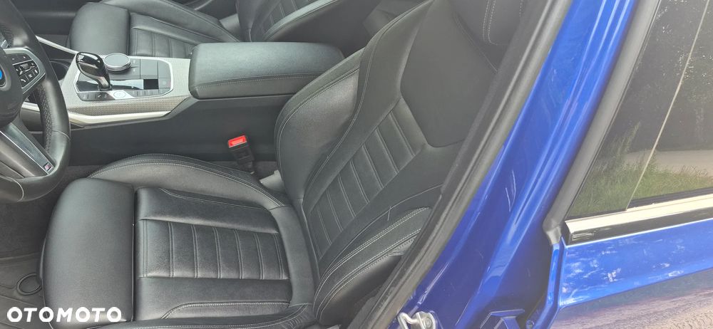 BMW Seria 3 330i M Sport - 14