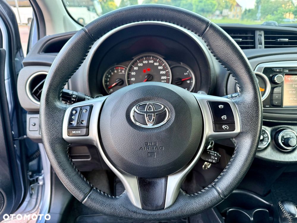 Toyota Yaris 1.33 VVT-i Multidrive S Life - 30