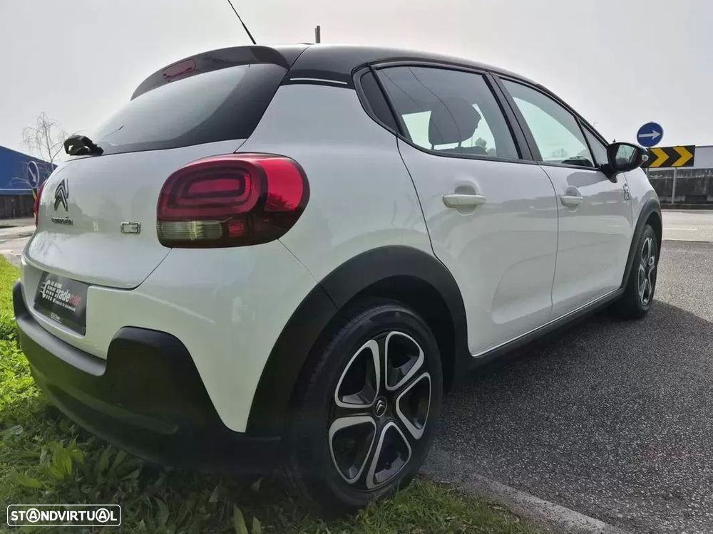 Citroën C3 1.2 PureTech Shine - 2