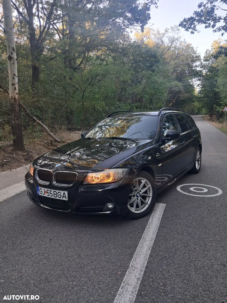 BMW Seria 3 320d DPF Touring - 5
