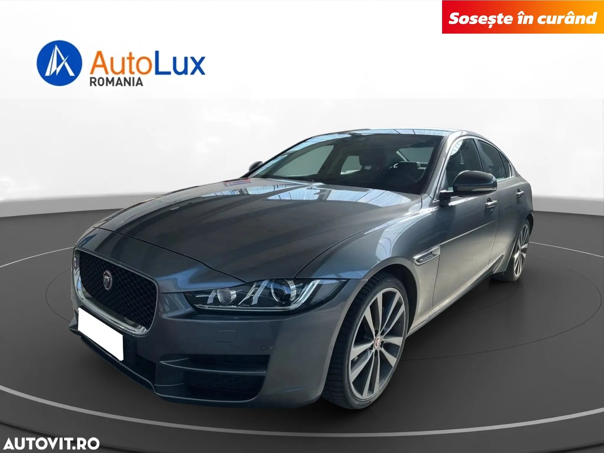 Jaguar XE 2.0 Prestige - 1