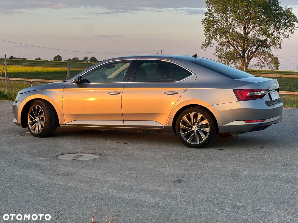 Skoda Superb 2.0 TDI SCR 4x4 L&K DSG - 26