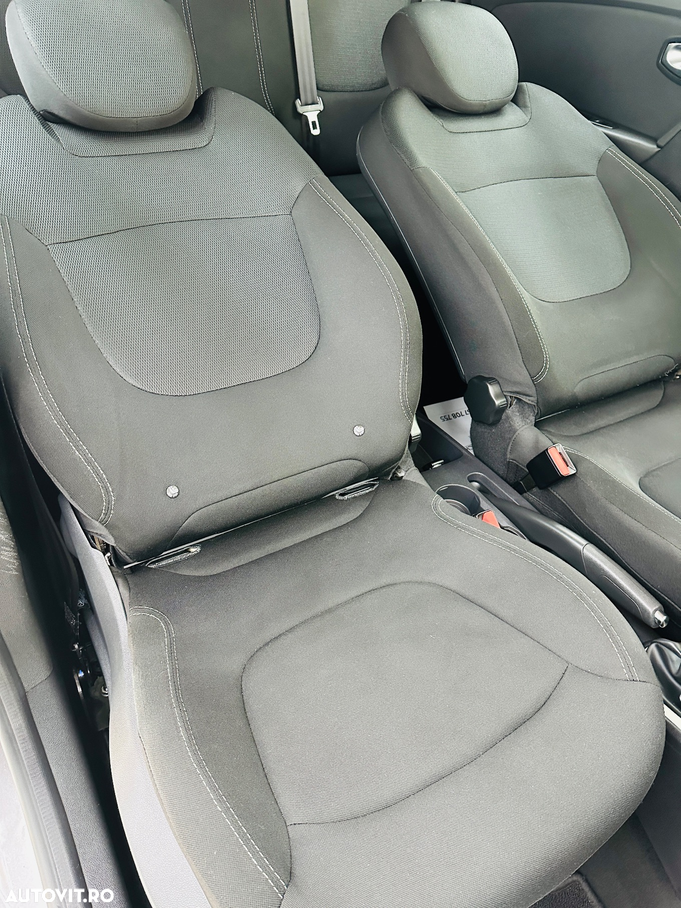 Renault Captur - 24