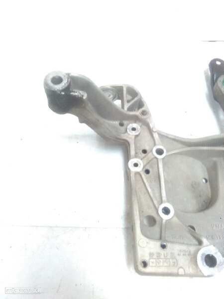 CHARRIOT FRONTAL VOLKSWAGEN GOLF V 2005 - - 2