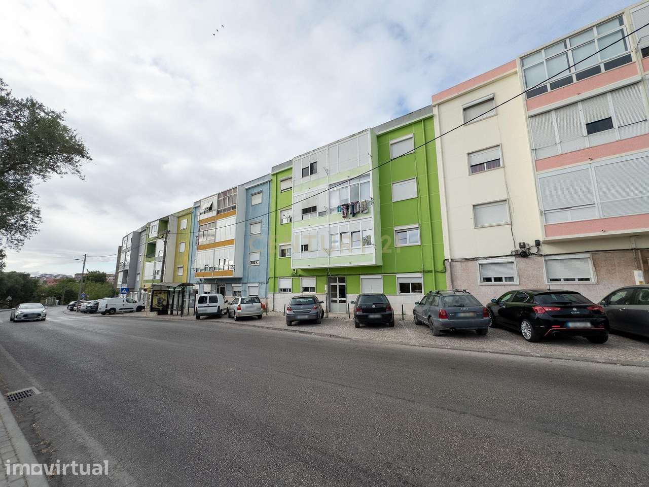 Apartamento T2+1 Paio Pires com logradouro - Grande imagem: 2/52