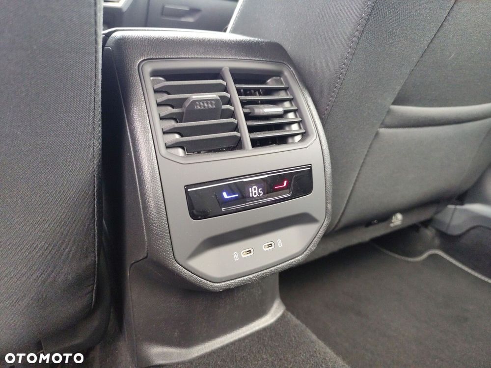 Seat Leon 1.5 eTSI Style DSG - 18