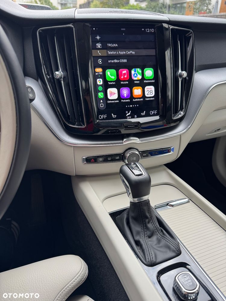 Volvo XC 60 D4 Momentum Pro - 7