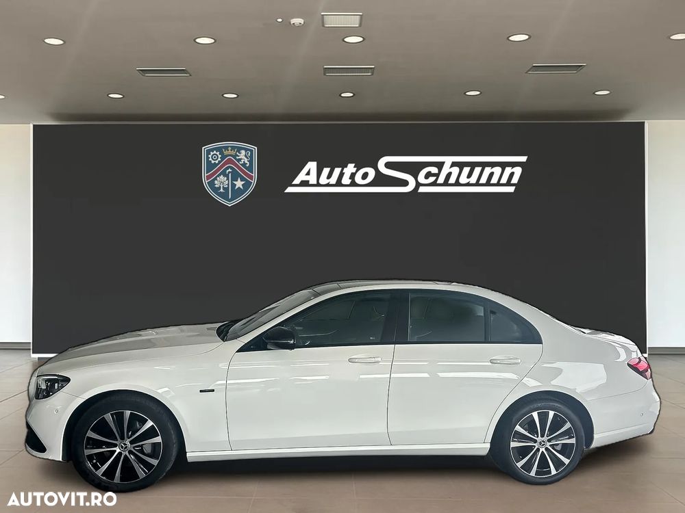 Mercedes-Benz E 300 de Aut. - 8