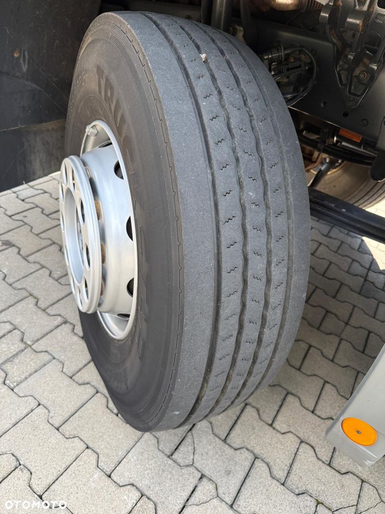 Mercedes-Benz 2641 ACTROS MP3 skrzyniowy z HDS HIAB 122 "Z", oś skrętna, pilot! - 11