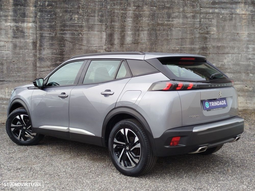 Peugeot 2008 1.2 PureTech Allure EAT8 - 3