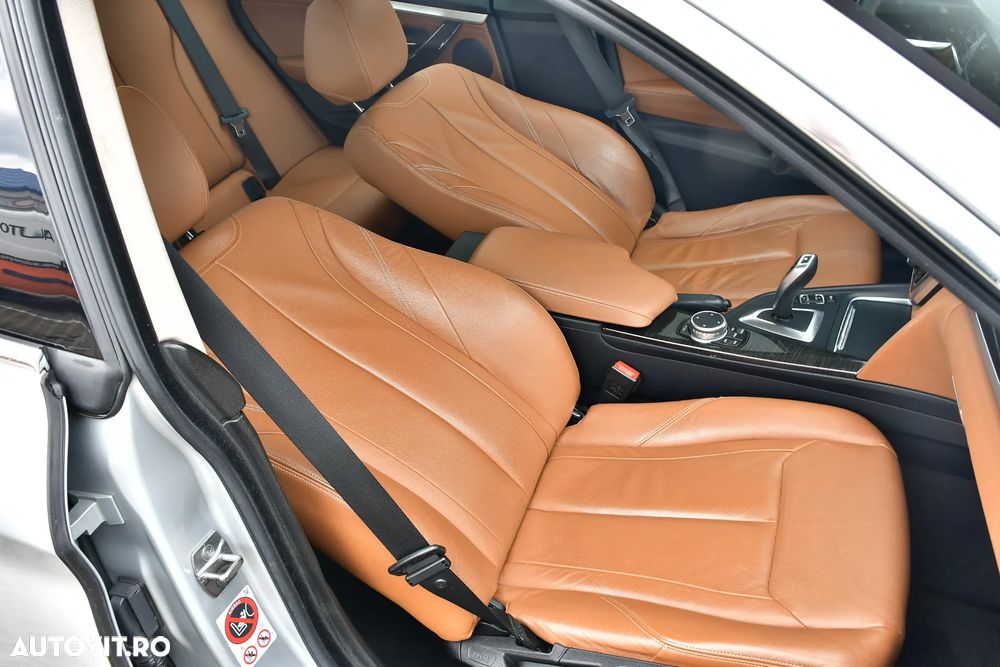 BMW Seria 3 320d Aut. Luxury Line - 16