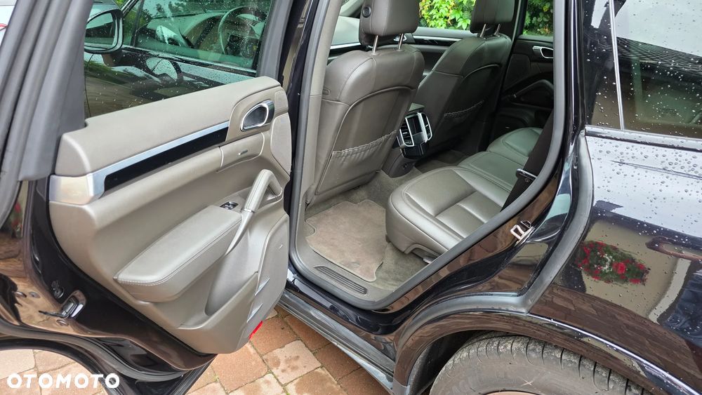 Porsche Cayenne Diesel Platinum Edition - 20