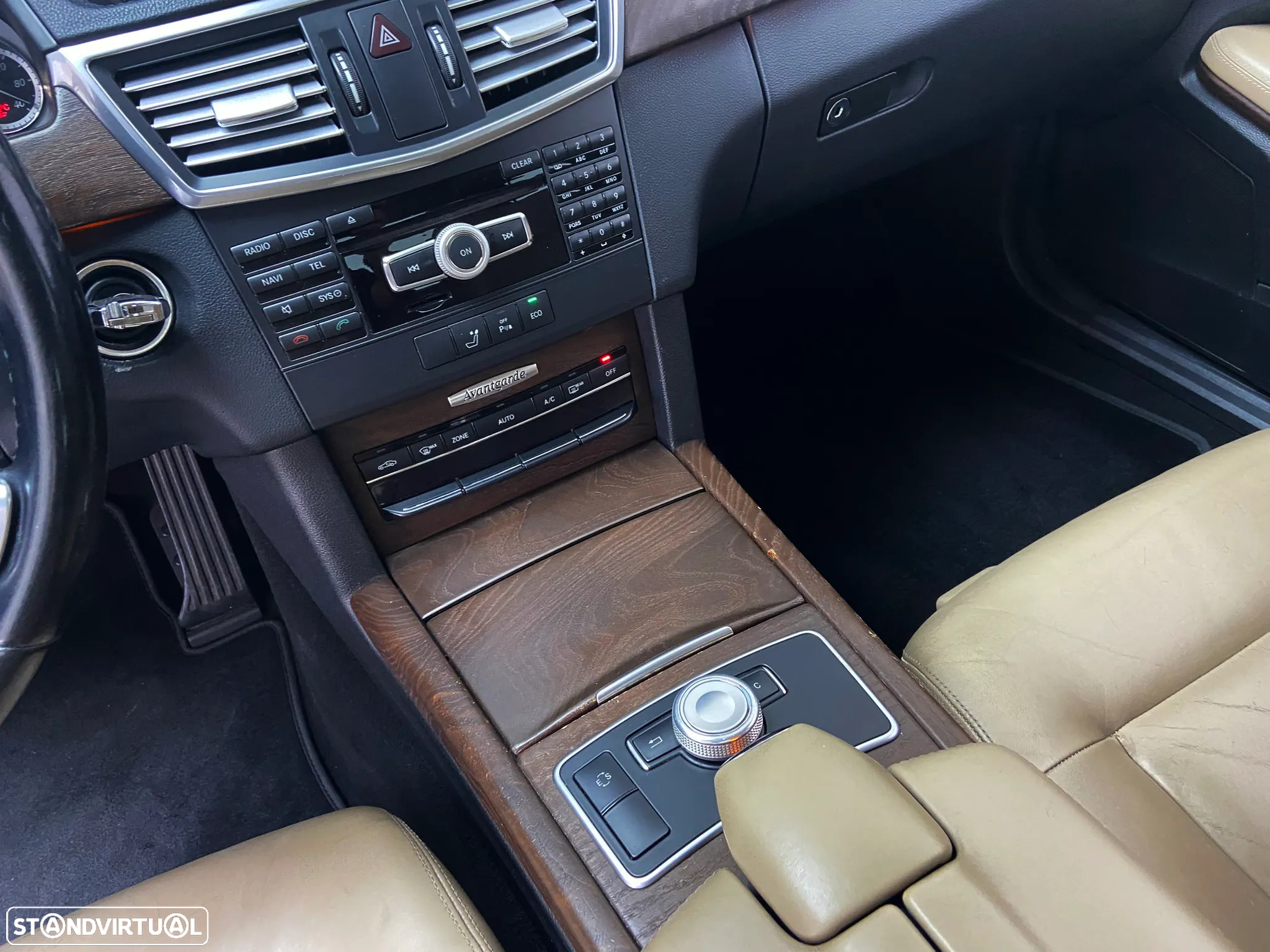 Mercedes-Benz E 250 CDi Avantgarde BlueEfficiency Auto. - 17