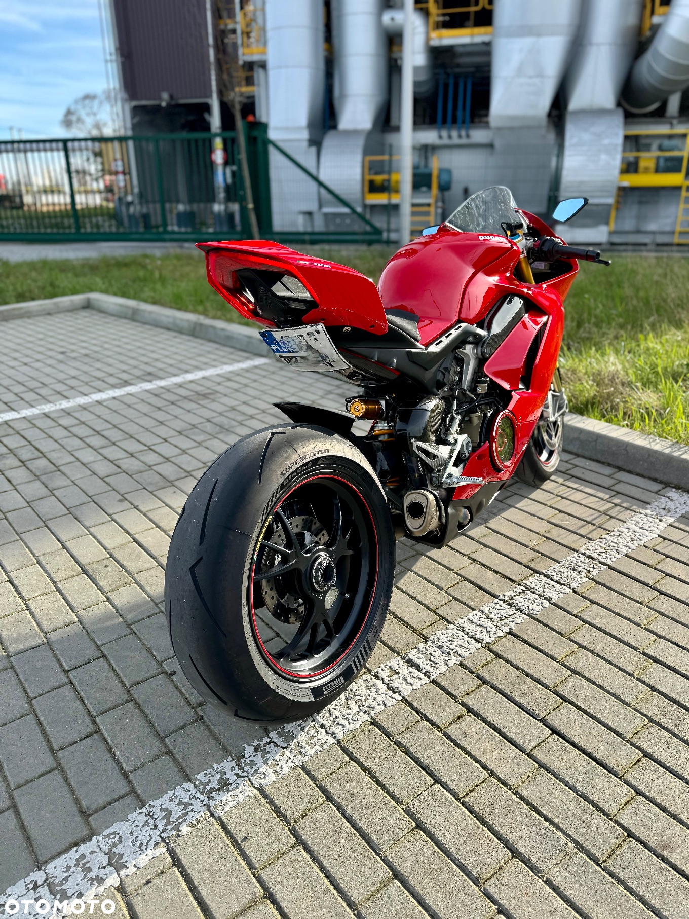 Ducati Panigale V4S - 16